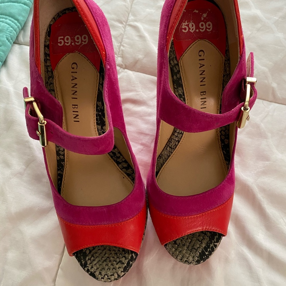 Gianni Bini heel wedges